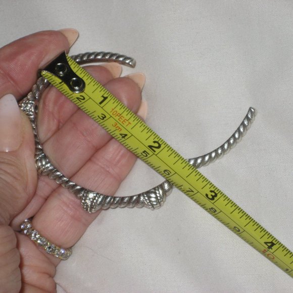 JUDITH RIPKA STERLING CUFF BANGLE BRACELET CUBIC ZIRCONIAS LEVER LATCH - Picture 7 of 7